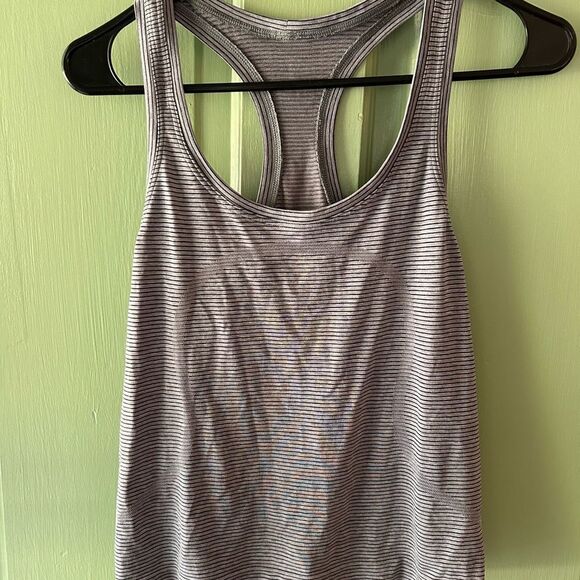Lululemon | Swiftly Tech Racerback 2.0 | Gray stripe - Picture 3 of 7